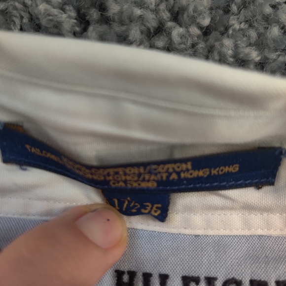 Plain white tommy hilfiger dress shirt - Picture 6 of 7